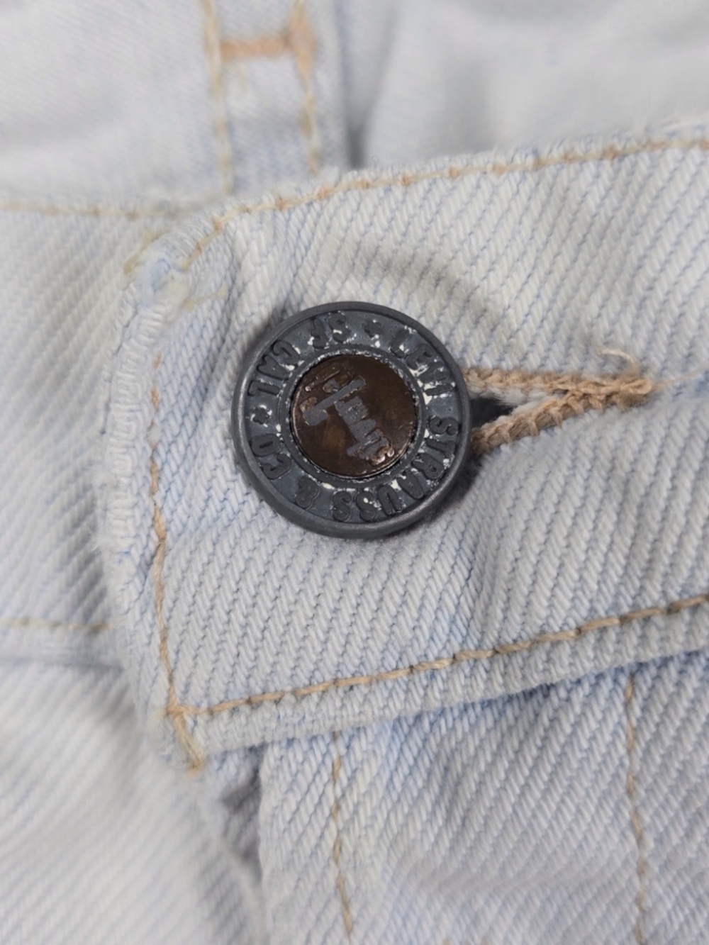 Vintage Levi’s SilverTab Relaxed Fit Jeans 32x34 Made in USA 1992 Light Wash - Picture 8 of 16